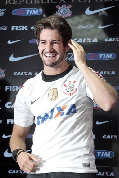 4. Pato (13 triệu bảng – từ AC Milan tới Corinthians): 23 tuổi, trung phong, quốc tịch Brazil.